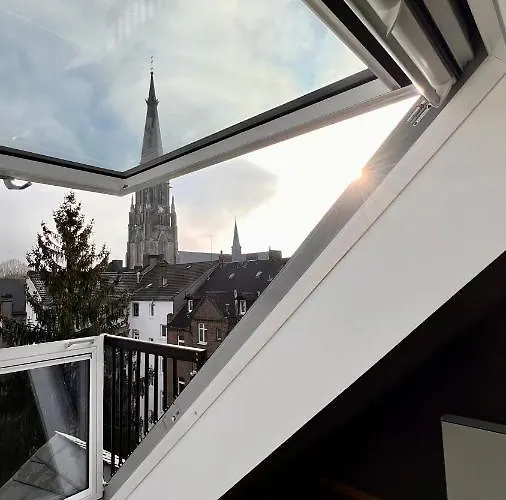 Apartment H-85 Level 5/10 *