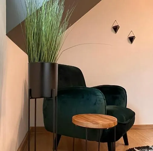 Apartment H-85 Level 5/10 *